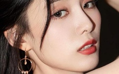 啊灬嫲灬把腿抬起来嫲的背景故事